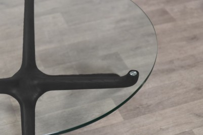 laurel-coffee-table-glass-top-close-up-black